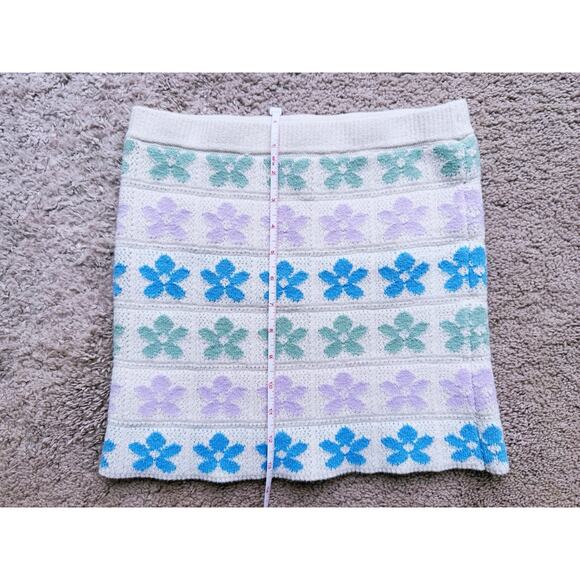 American Eagle Floral Knit Sweater Mini Skirt Cream S Boho Y2K Dopamine Coquette - Picture 6 of 8